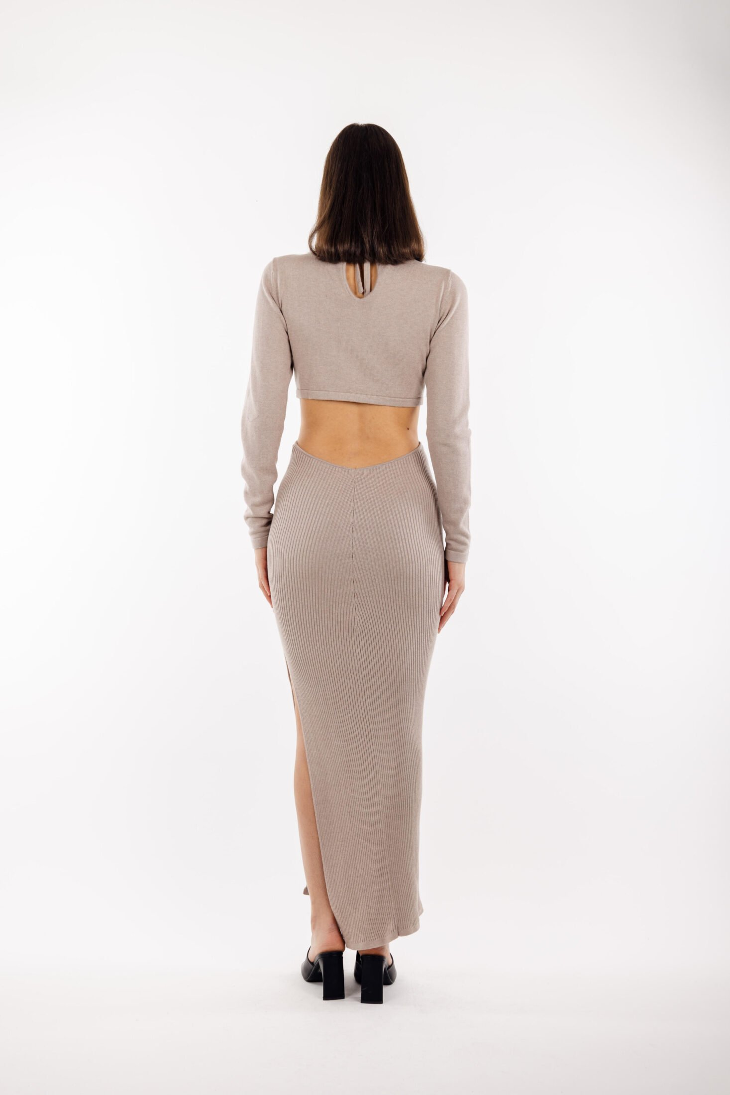 web_image_augustina_dress_sand_m_cut-out_maxi_dres_50549_augustina_sand_8429438099_plid_30062 web_image_augustina_dress_sand_m_cut-out_maxi_dres_50549_augustina_sand_8429438099_plid_30062-1