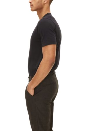 2758_oscar-jacobson_brian-roundneck-s-s_navy-sea_66163918_211_list4-custom