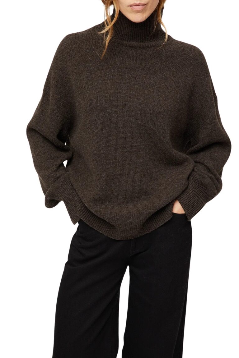 fwss_fall_2024_campaign_trine_hisdal_relaxed_wide_leg_jeans_jet_black_juliette_turtleneck_sweater_coffee_brown_cb1ed31c-0ceb-43e7-a128-8b2f7841d6dd