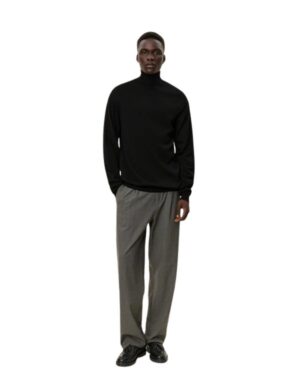 greyson_rollneck_merino_knit-knitwear-ldm310114-100100-black-1