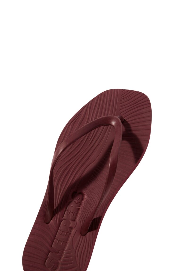 tapered-burgundy-flip-flop-photo-detail