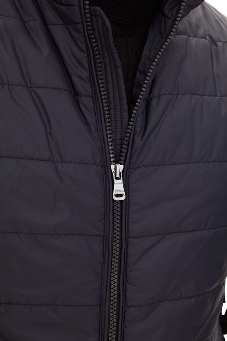 3151_oscar-jacobson_padded-liner-vest_navy_40531240_210_extra3-custom