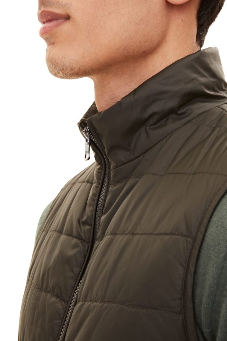 3151_oscar-jacobson_padded-liner-vest_rosciola-green_40531240_832_extra1-custom