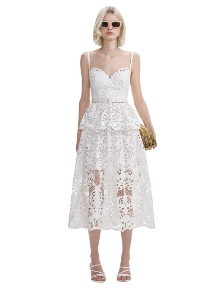 cotton-lace-tiered-midi-dress-hvit-front