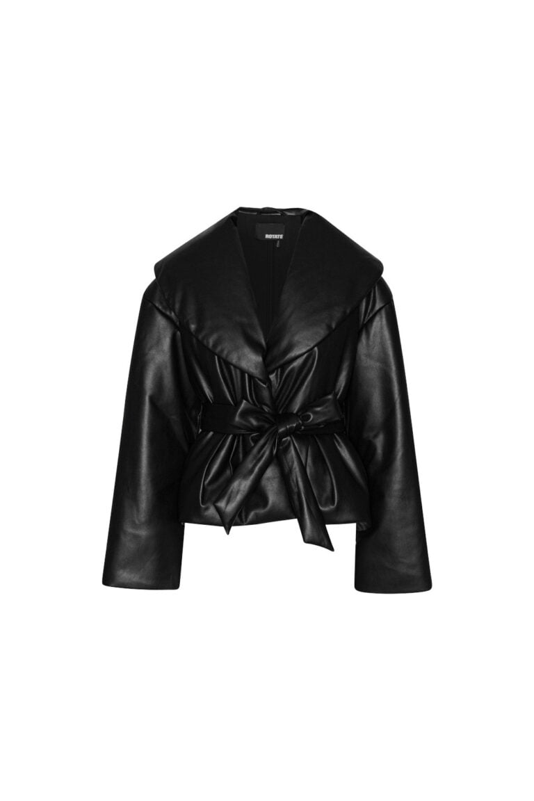 113245100_black_1_belted-puffer-jacket