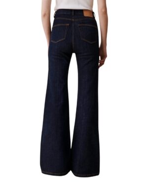 926_8e1bfdcd90-fuji_bluerinse_0205-jeanzoom