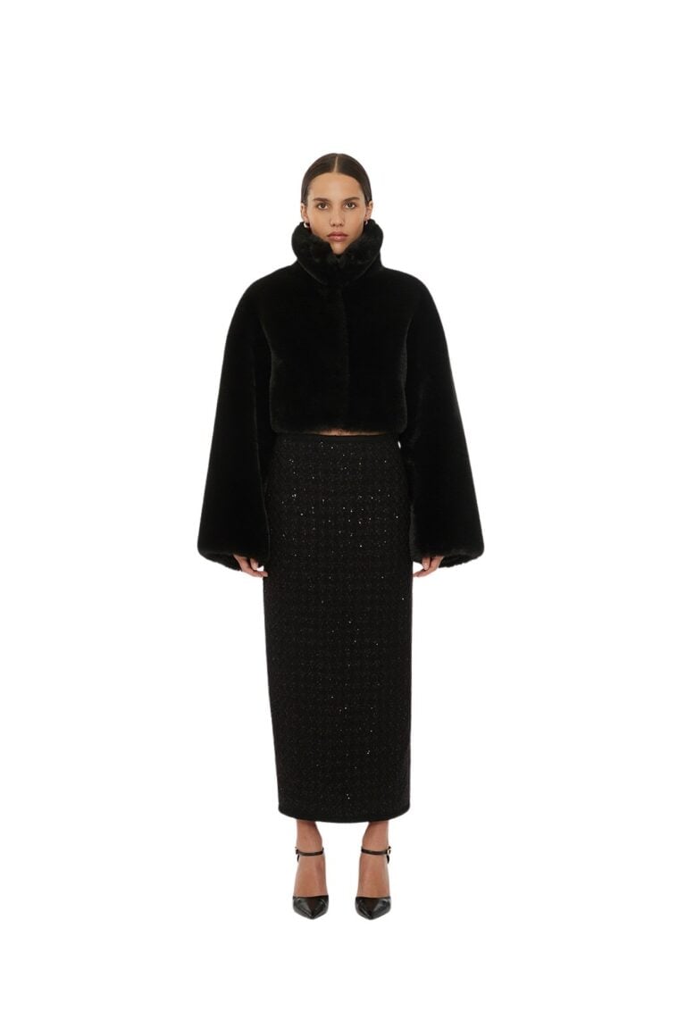rotate-aw24-ecomm-shoot_12548-2