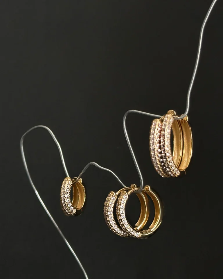 ClassicPaveHoopsSmallForgyldtInstagram34x5
