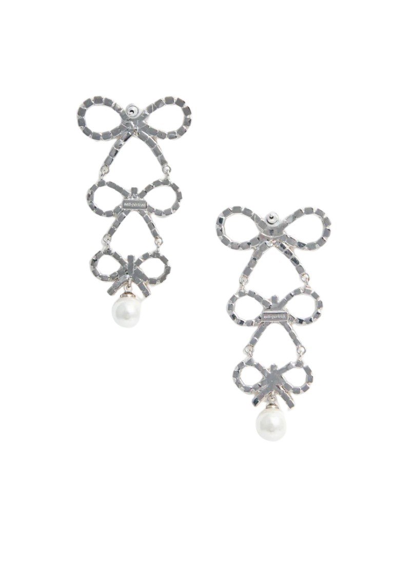tired-crystal-bow-earrings-front