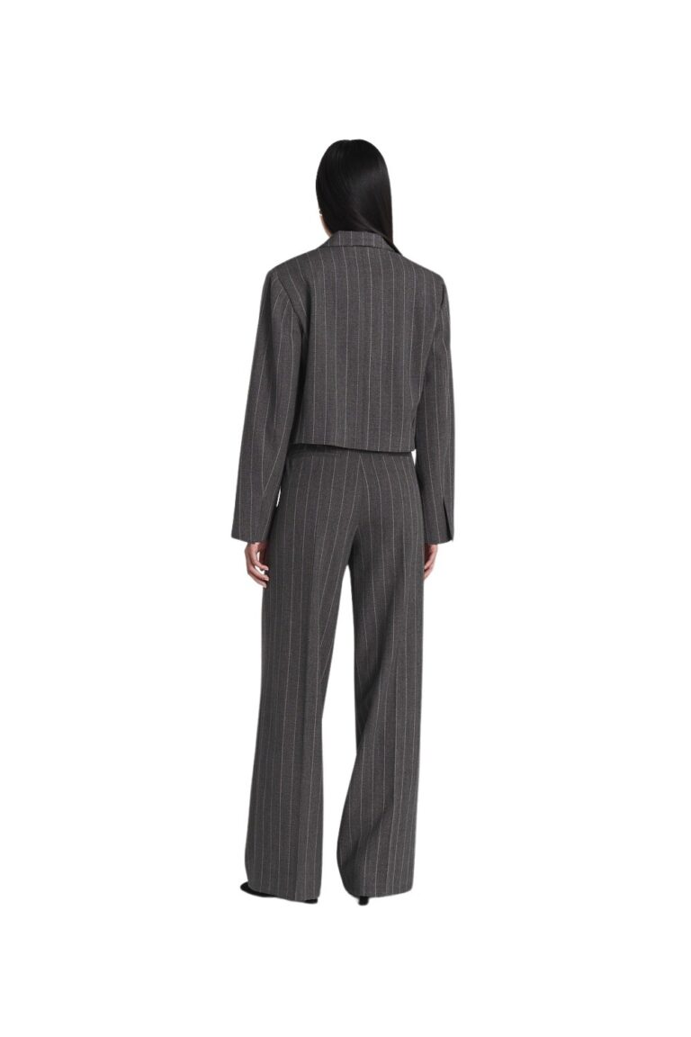 240529_ttfw24_day1_8648_keira_cropped_blazer_grey_pinstripe_8596_henley_trousers_grey_pinstripe9901