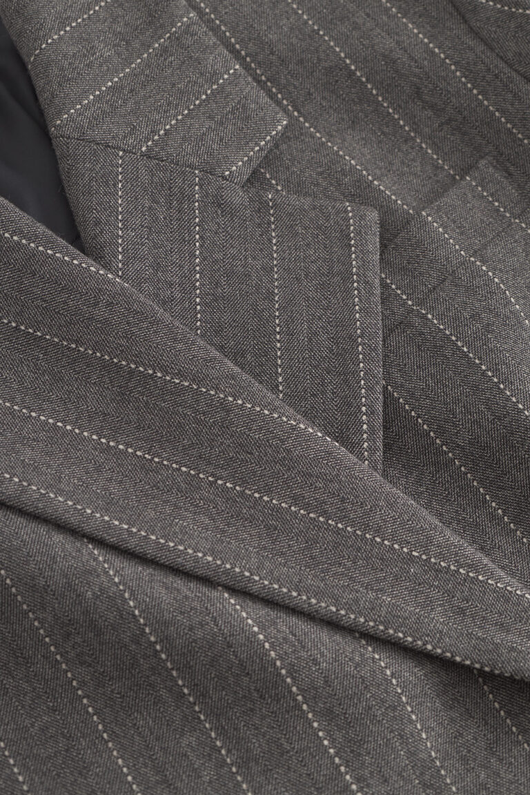 864873_keira-cropped-blazer_grey-pinstripe_102