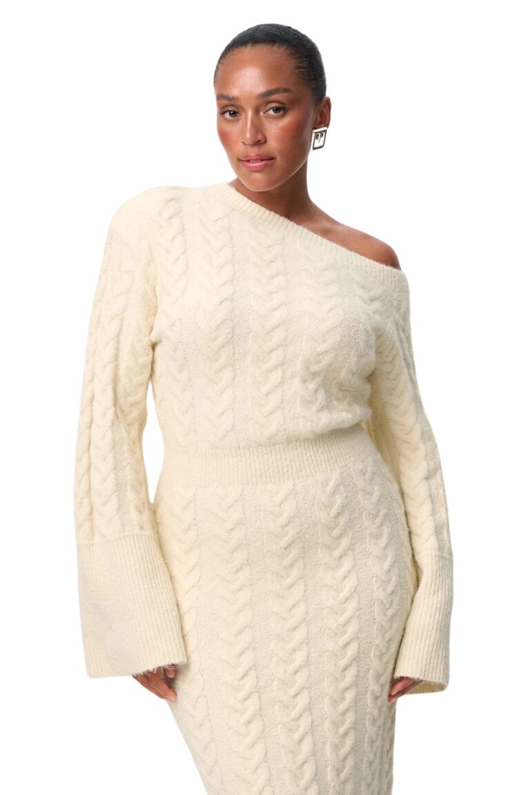 arona_offwhite_2.4_x2400