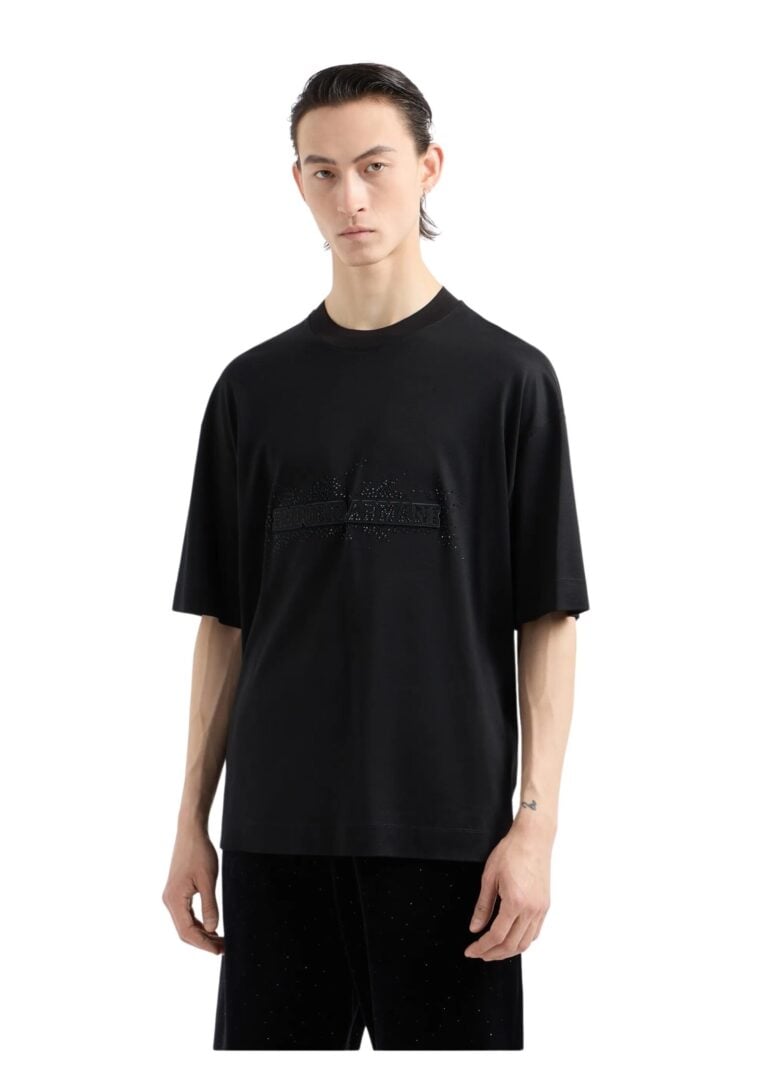 asv-clubwear-oversized-t-shirt-in-a-lyocell-blend-jersey-with-a-patch-and-rhinestones1