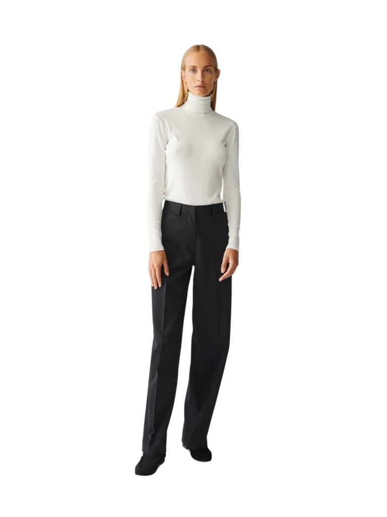 camilla-white-2023.06.19-juliejosphine_aw23_s60_1959