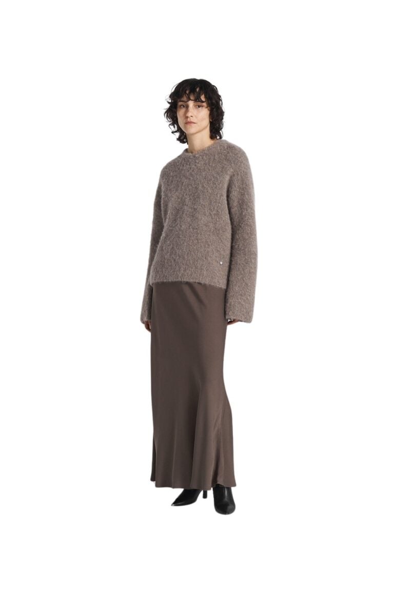 r_240530_ttfw24_day2_8595_debbie_sweater_hazelnut6681