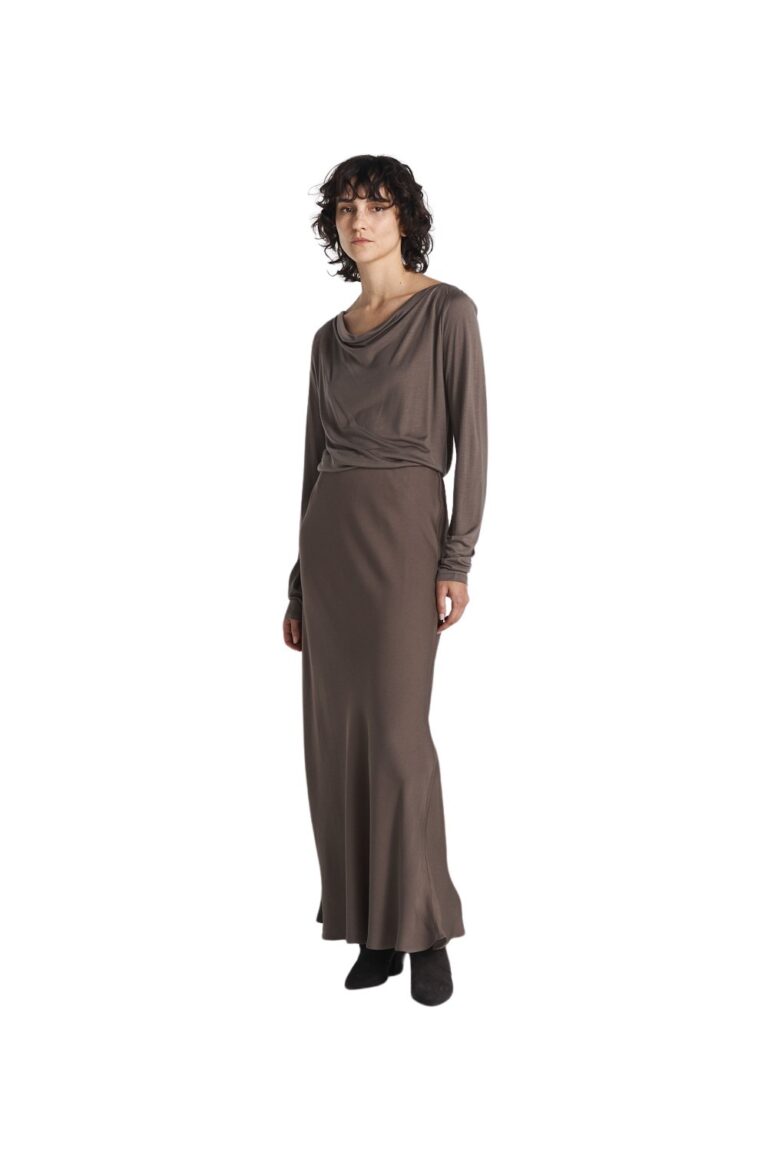 r_240530_ttfw24_day2_8632_elianna_top_dk_truffle_8535_tyne_satin_midi_skirt_dk_truffle6627