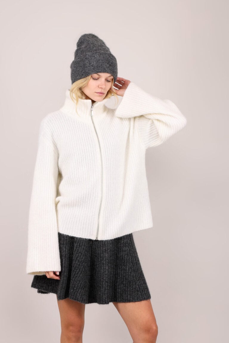 web_image_pandora_cardigan_cream_m_mohair_zip_wool_30153_pandora_cream_41827926926_plid_32078-2