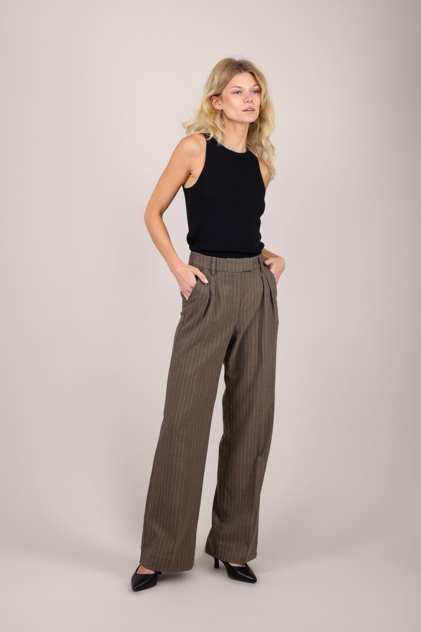 web_image_teckla_pant_dark_sand_melange_l_tailored_60200_teckla_dark_sand_melange_4-1439320737_plid_32655 2 web_image_teckla_pant_dark_sand_melange_l_tailored_60200_teckla_dark_sand_melange_4-1439320737_plid_32655-2