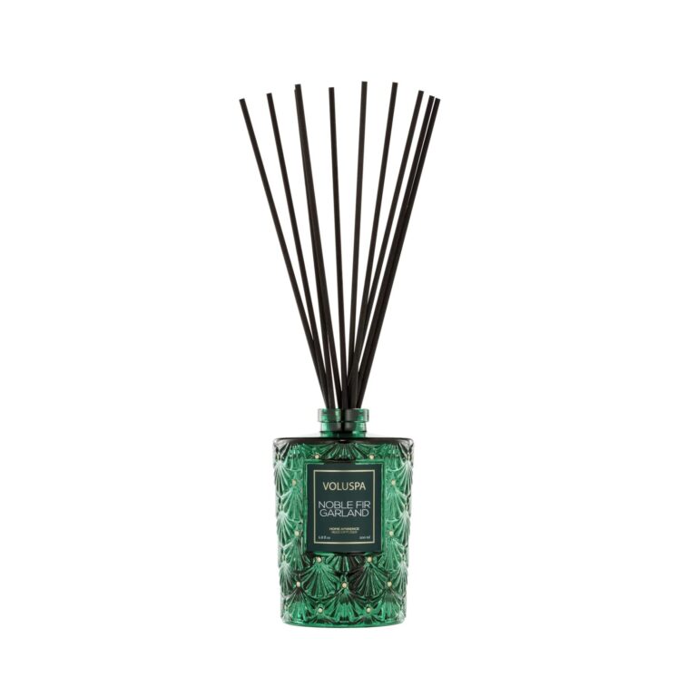 noblefirgarland_200mlreeddiffuser_55510_2024_02_a_web