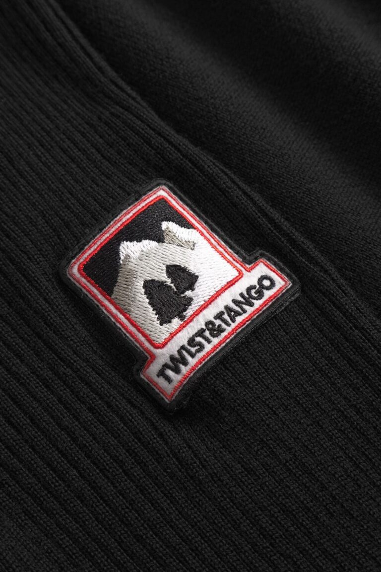 865499_les-alpes-knitted-sweater-_black_015