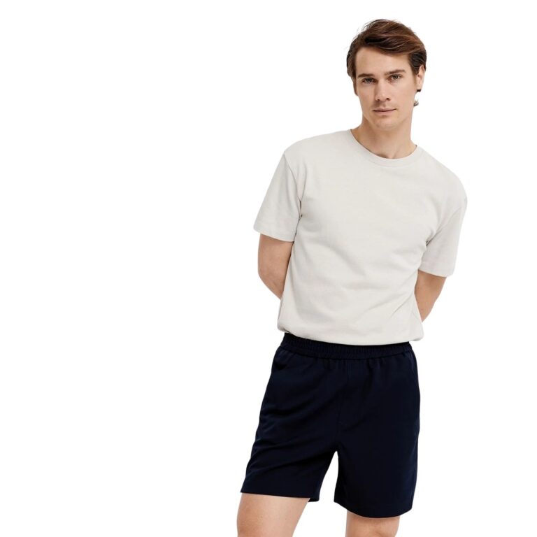 turipl_shorts_041-navy-40019-00003_model_2