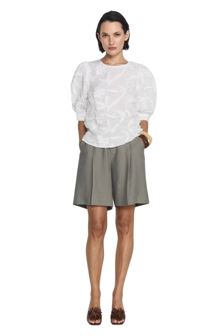 241218_tt_2_8811_marla_blouse_white8557