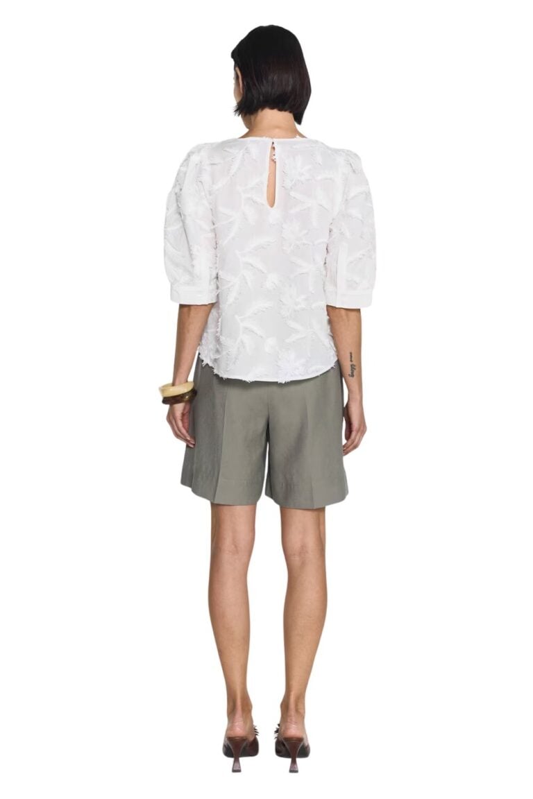 241218_tt_2_8811_marla_blouse_white8575
