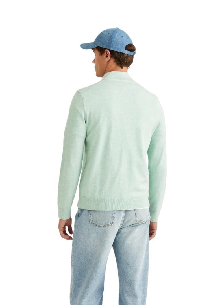 2439_1987389e24-901364-riley-half-zip-71-green-3-medium