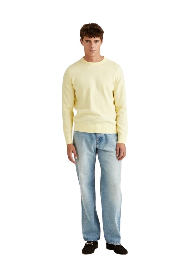 2440_7d8db6c42e-901365-riley-oneck-10-yellow-2-medium