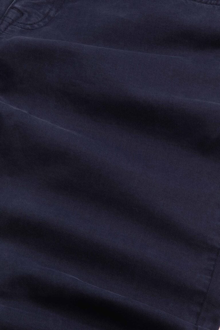 2521923236-200_2