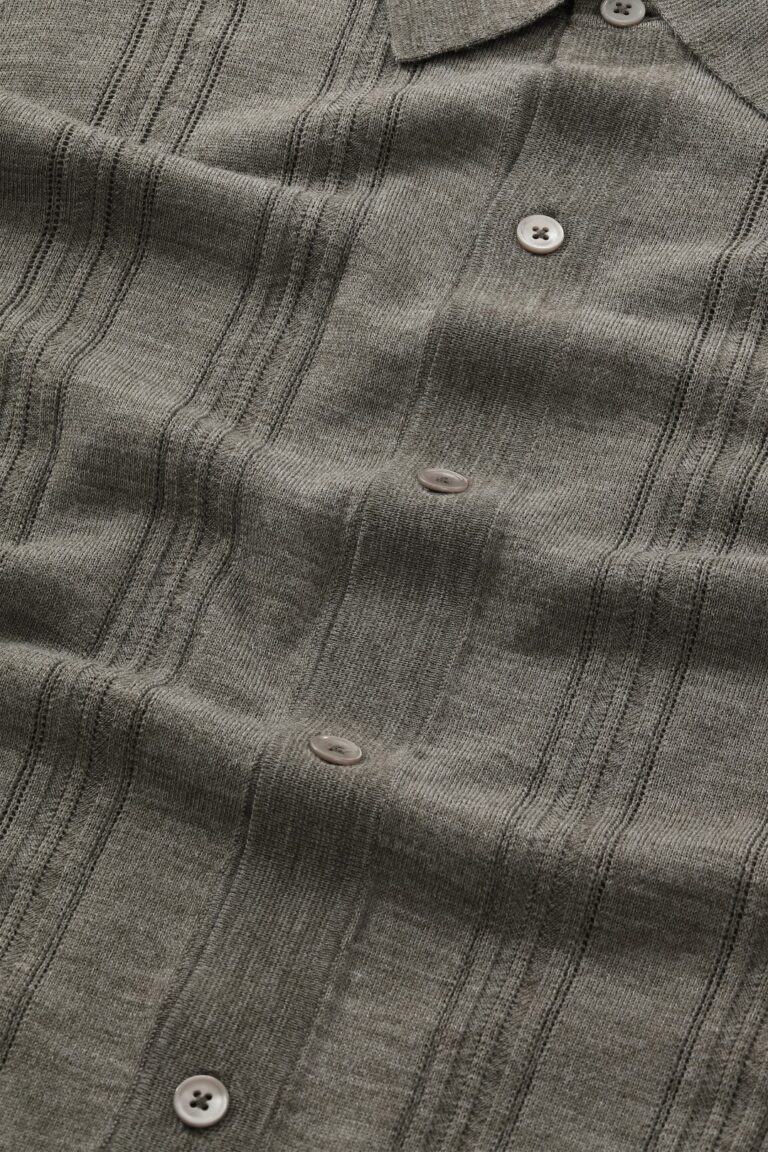 2526584695_343_2