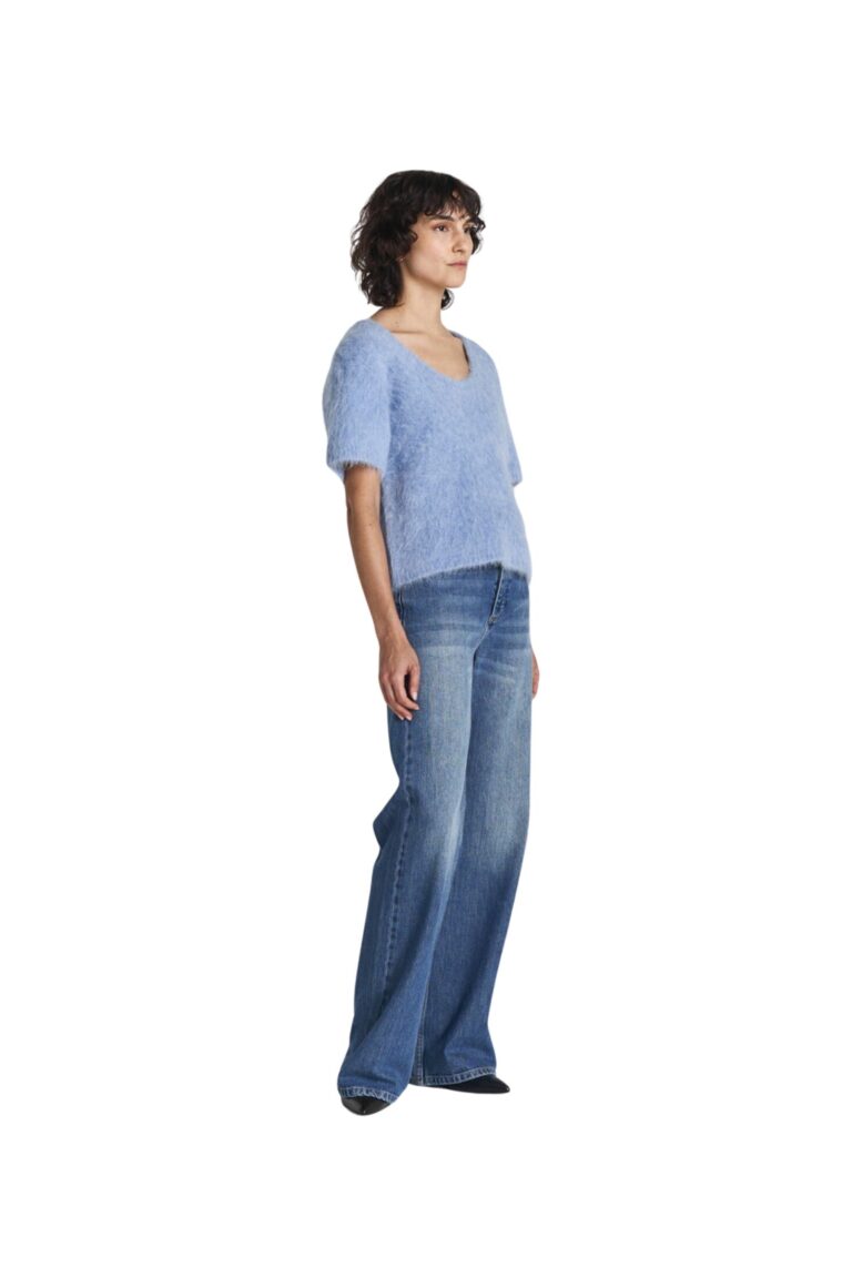 240530_ttfw24_day2_8794_julianna_short_sleeve_knit_illusion_blue8815