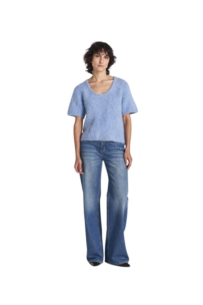 240530_ttfw24_day2_8794_julianna_short_sleeve_knit_illusion_blue8818