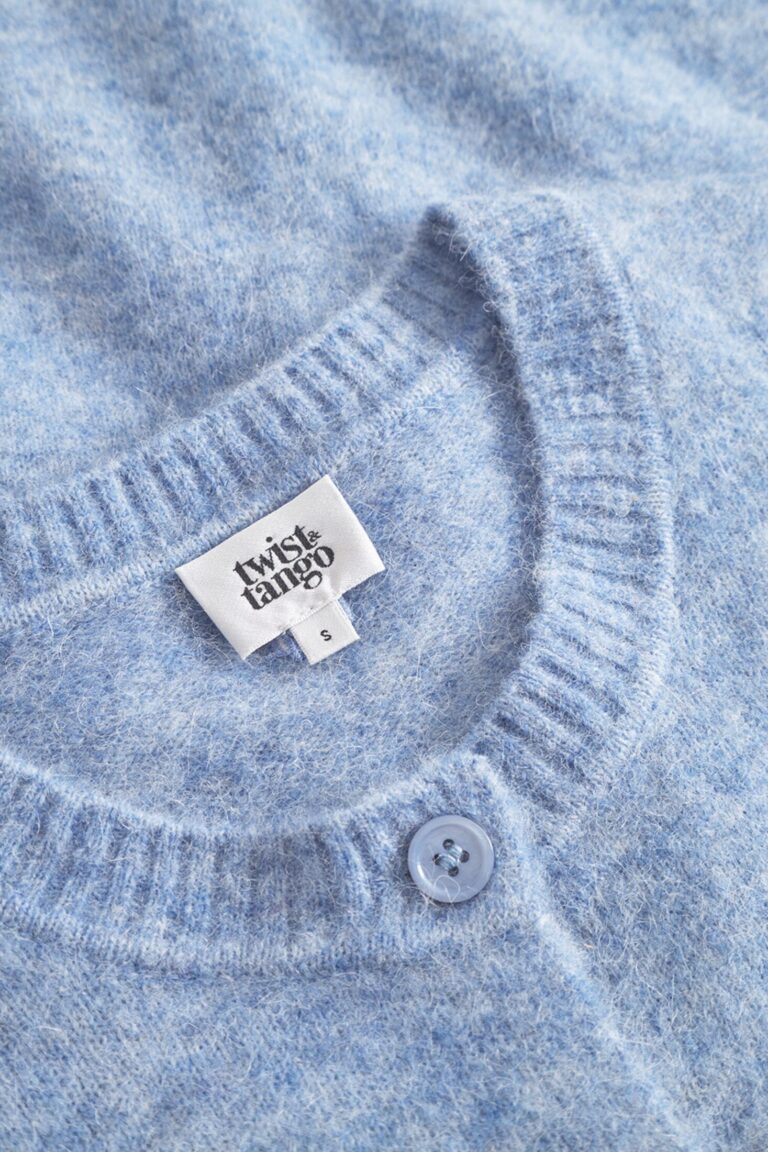 875850_filippa-knitted-cardigan_illusion-blue_028