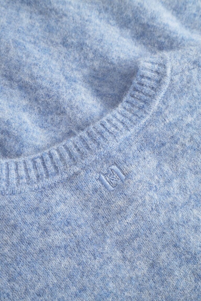 875850_filippa-knitted-cardigan_illusion-blue_029