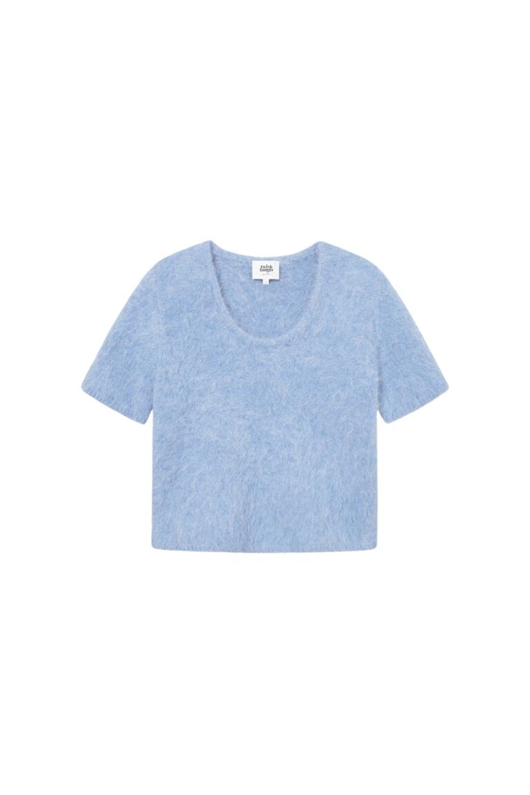 879450_julianna-short-sleeve-knit_illusion-blue_016