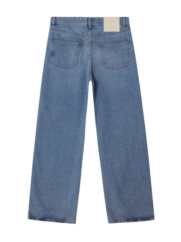 dagmar_ps_251f621_baggy-fit-denim_light-blue_10