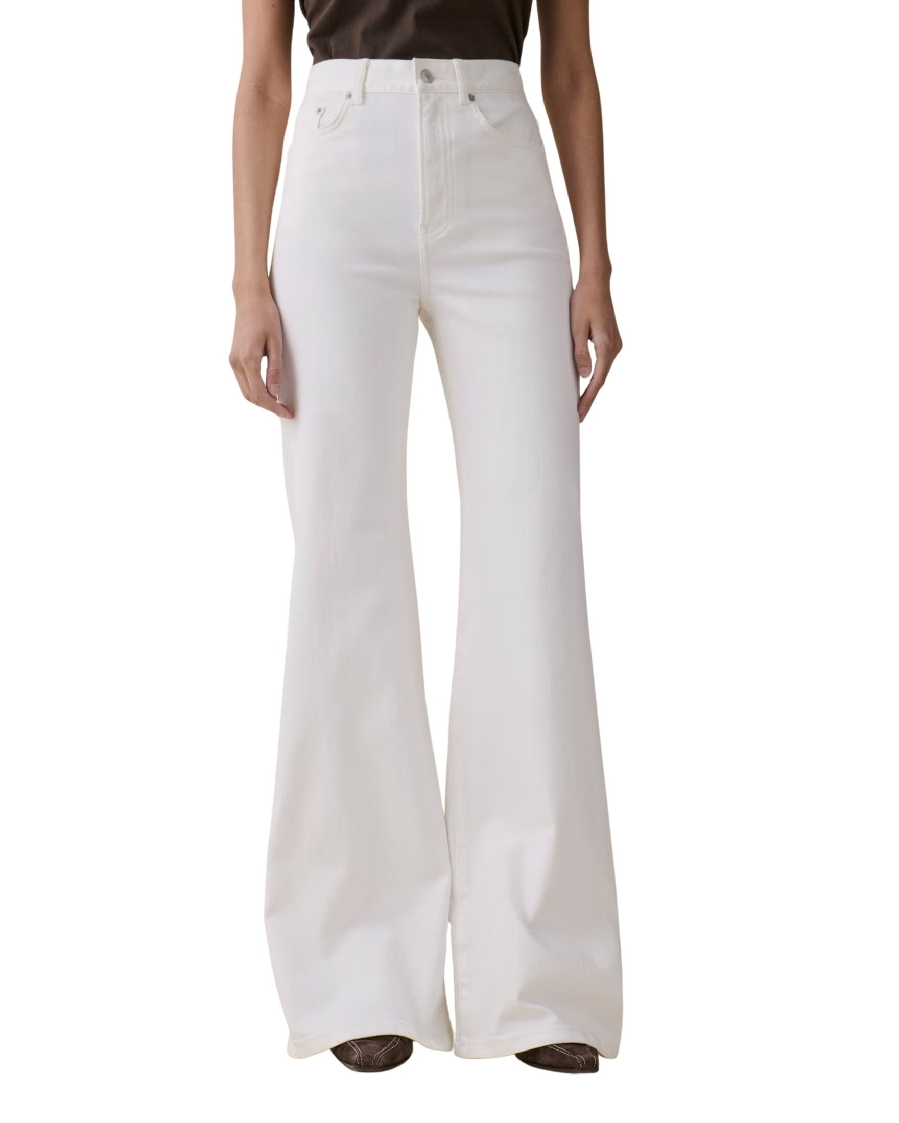 197_fcb877e196-fuji_naturalwhite_3844