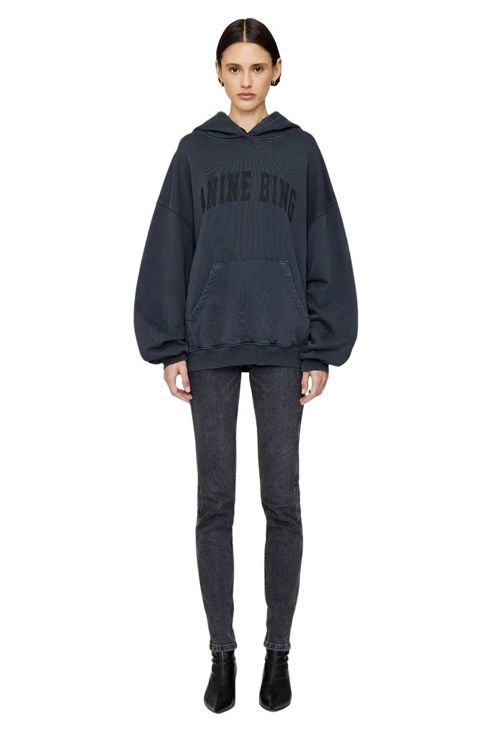 ab-harvey_sweatshirt-dark_washedblacks-08-5185-002_0003_985x