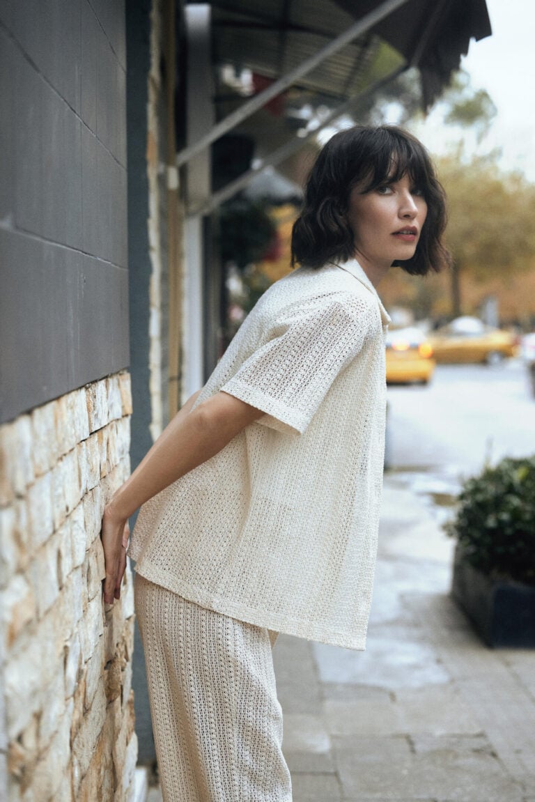 web_image_melissa_ss_shirt_cream_s_loose_crochet_l_90671_melissa_cream_3-1389080639_plid_36738
