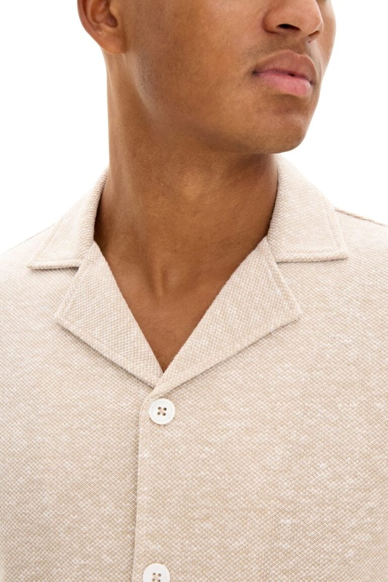 4110_oscar-jacobson_konrad-reg-shirt-s-s_almond-beige_60781488_471_extra1-custom