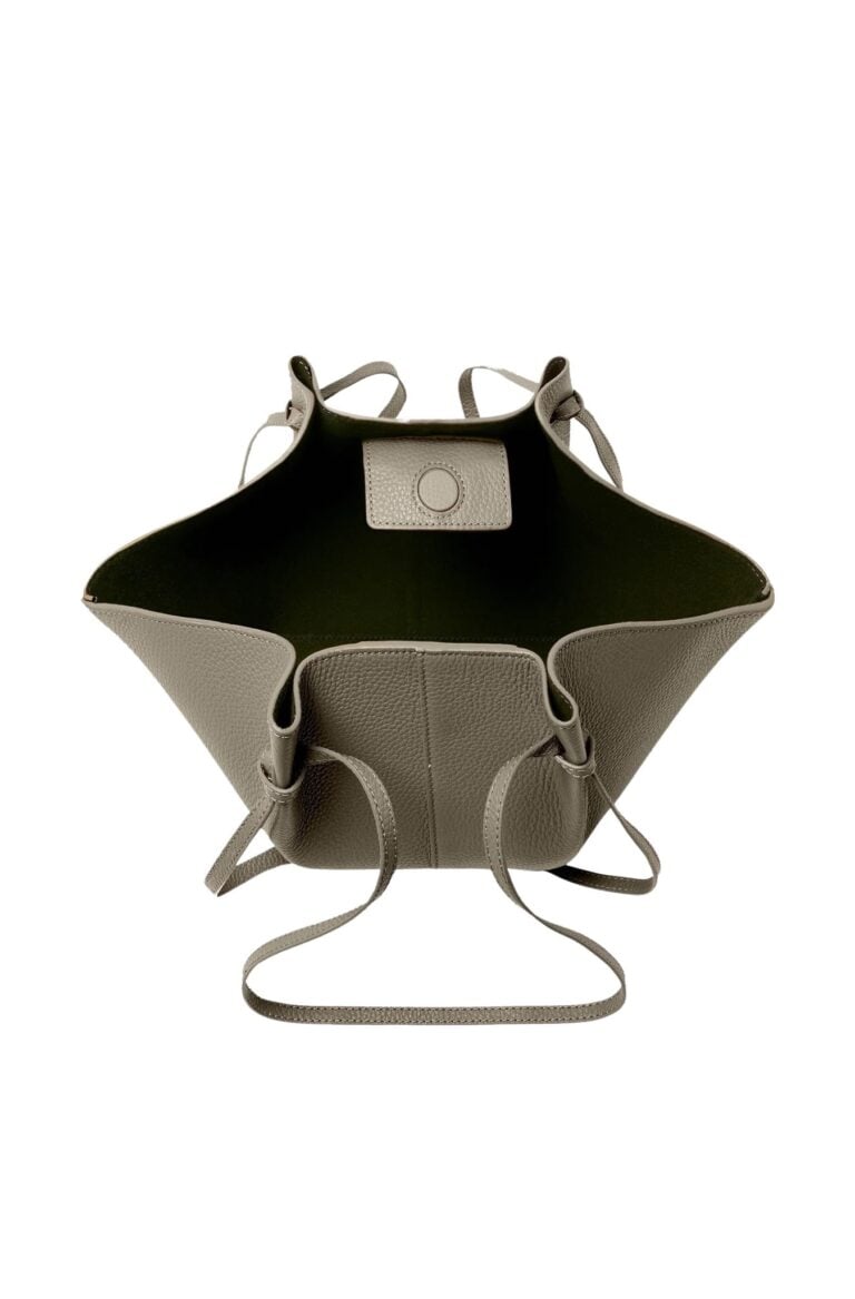 mochi-taupe03lowres_4e1c0b53-ae0d-4dc3-baa2-d7ad5ac1877b_2048x2048