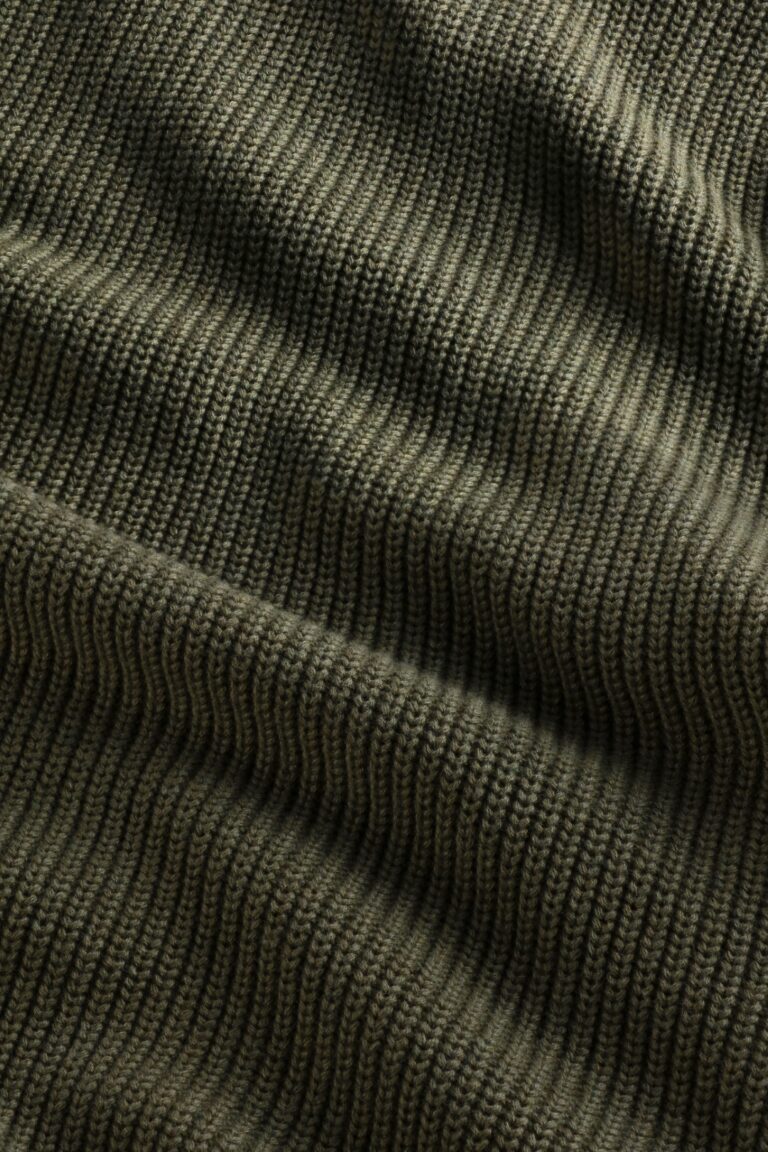 2316470631-343_2