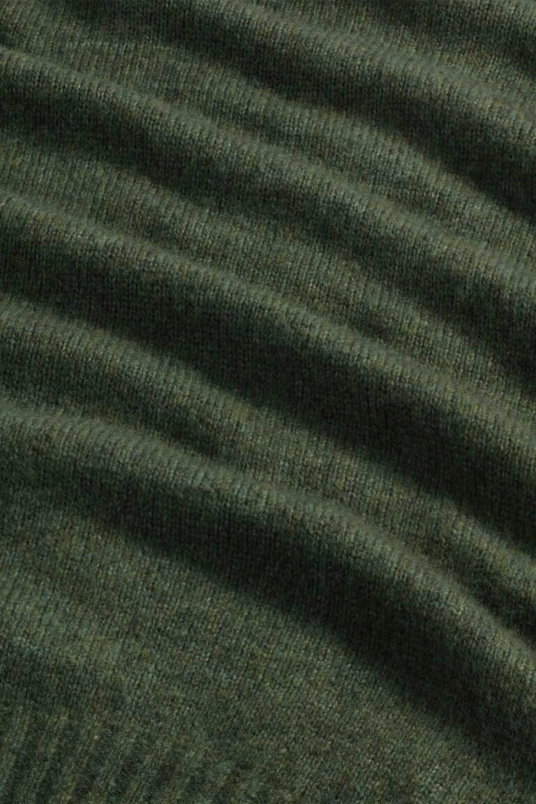 2366598708-343_2