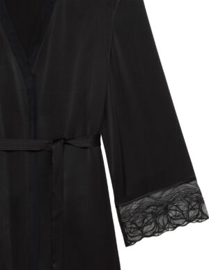 robe-black-ub1-3