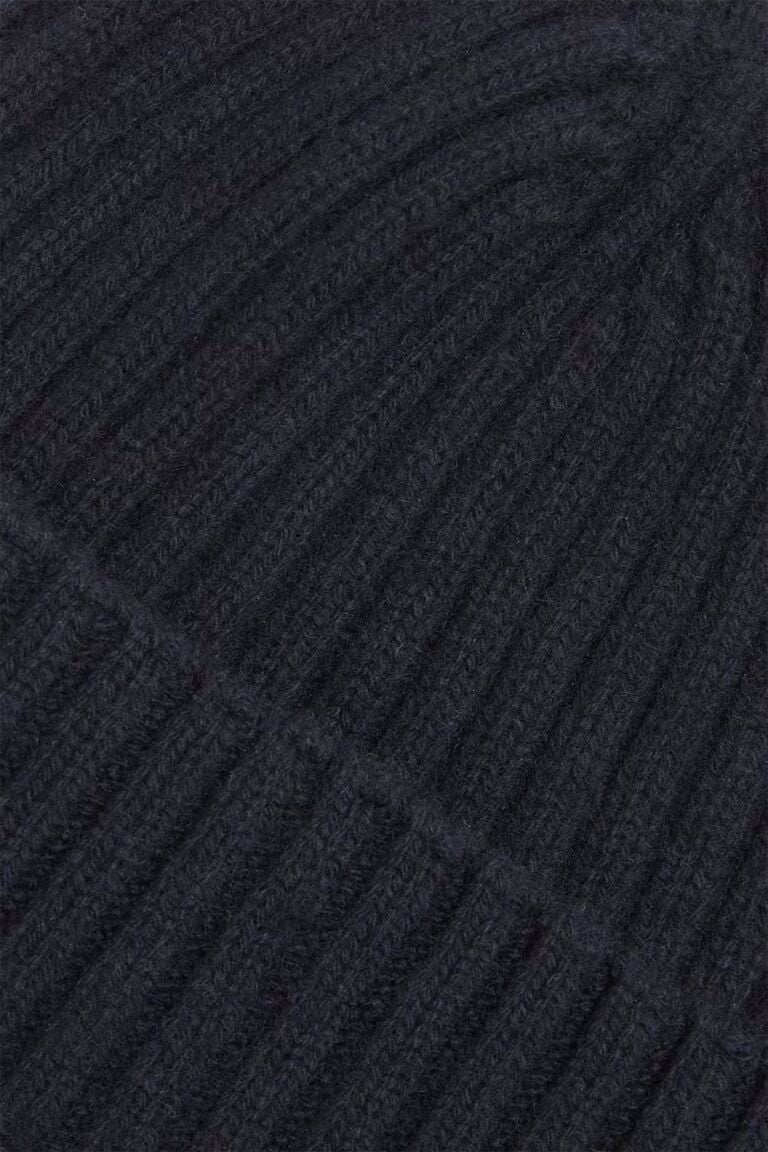 3164_oscar-jacobson_knitted-cashmere-beanie_navy_97623777_210_extra1-custom