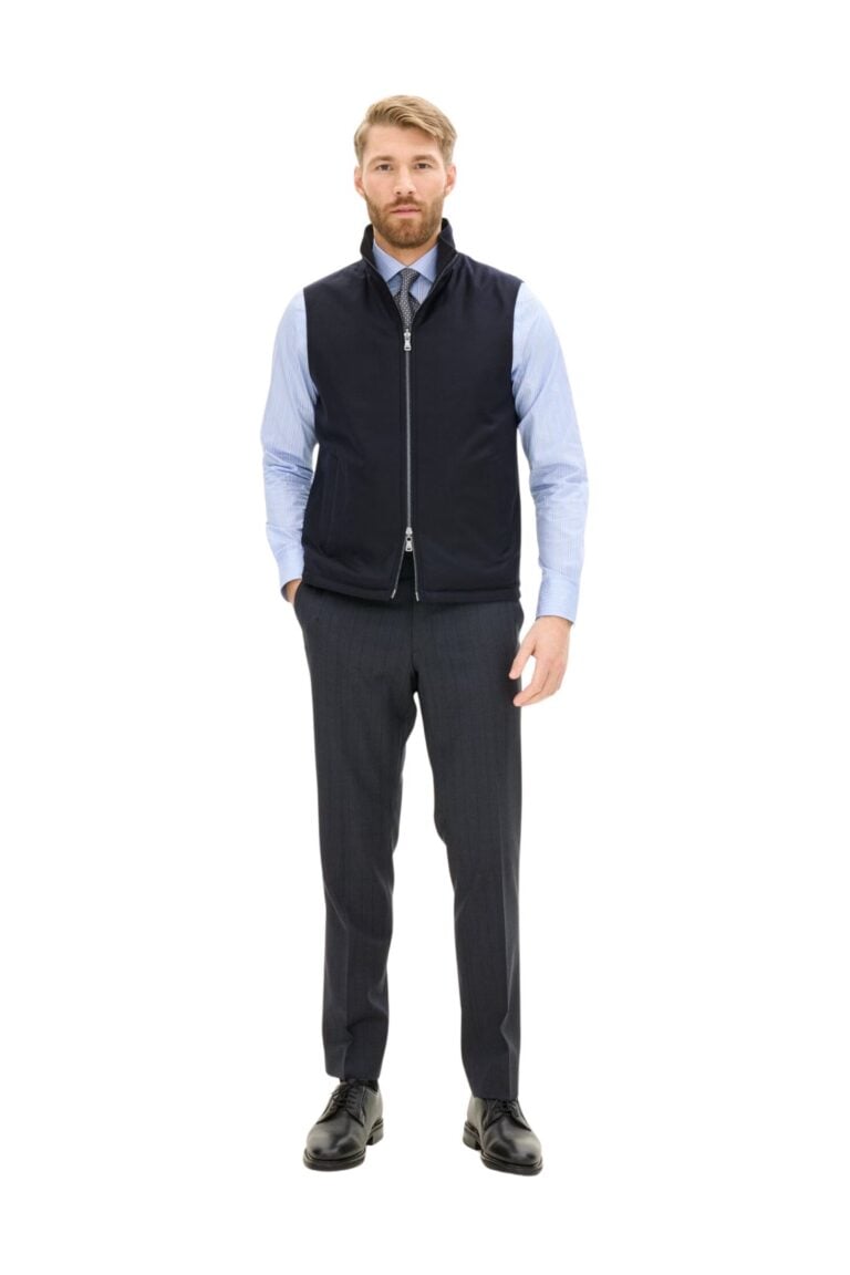 6136_oscar-jacobson_reversible-padded-vest_navy_40561525_210_list2-custom