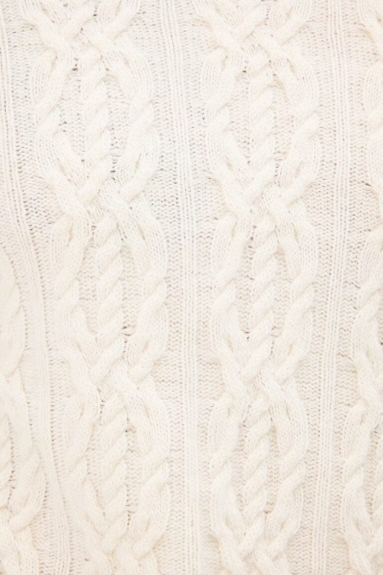 6140_oscar-jacobson_steven-rollneck_white-shell_61464954_913_extra1-custom