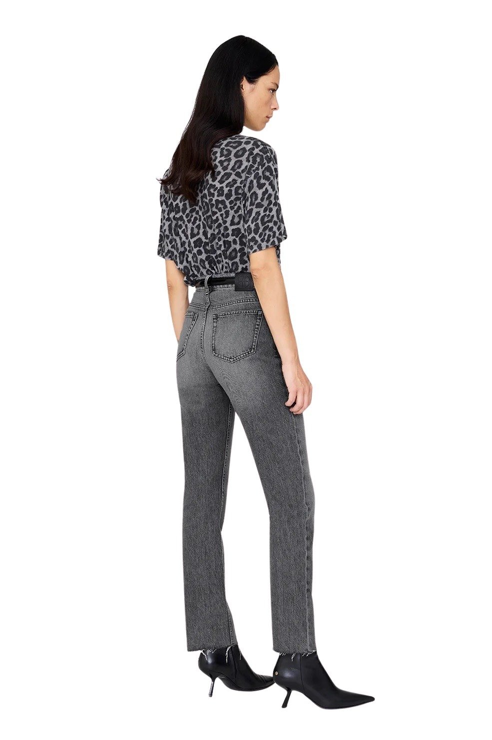 ab_cohen_tee_-_grey_leopard_a-08-11702-mtl98_0037_1700x ab_cohen_tee_-_grey_leopard_a-08-11702-mtl98_0037_1700x