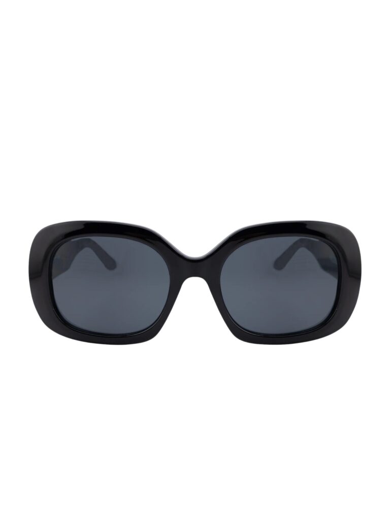 valerie_black_front_web